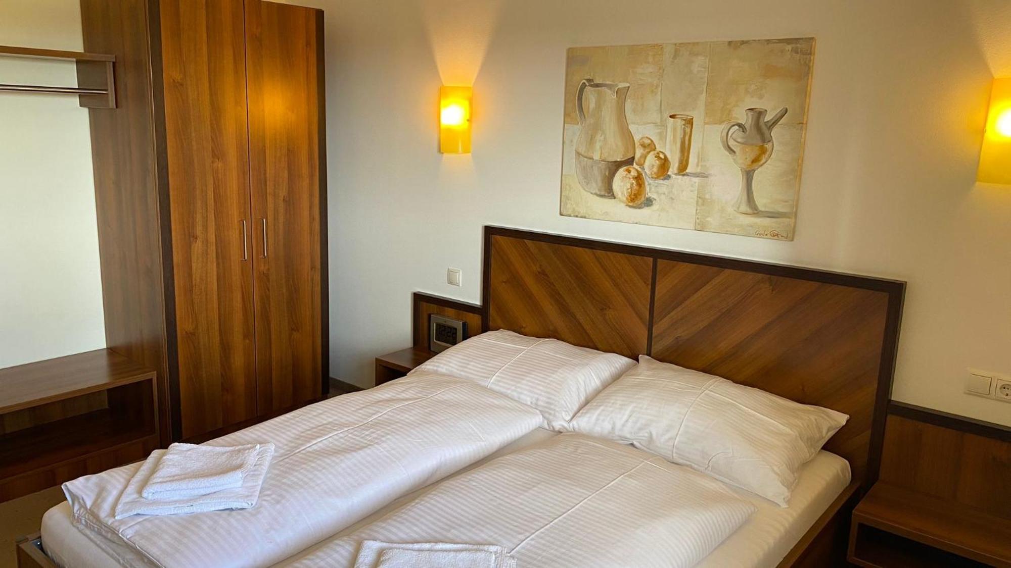 Weinland Hotel Donnerskirchen Bagian luar foto