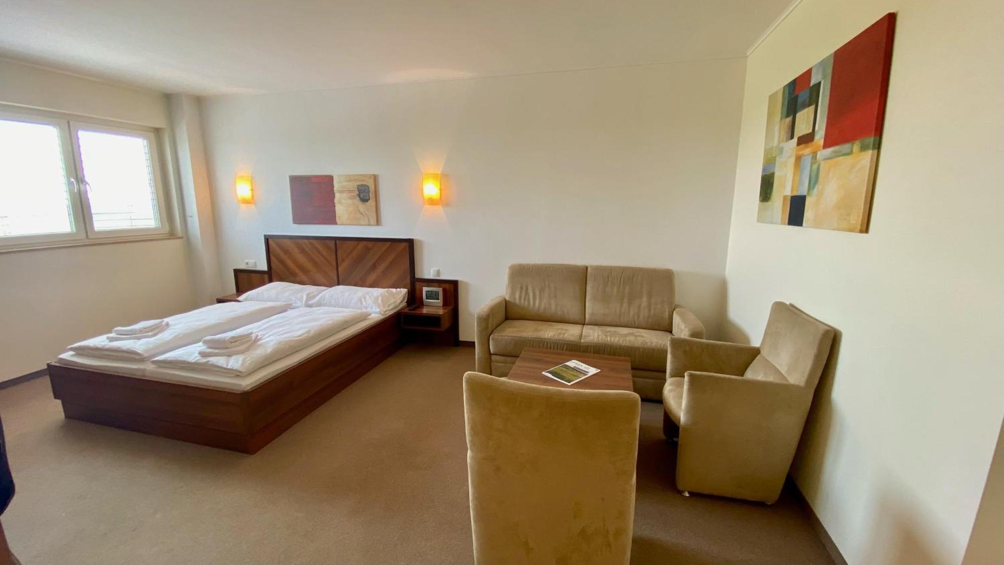 Weinland Hotel Donnerskirchen Bagian luar foto